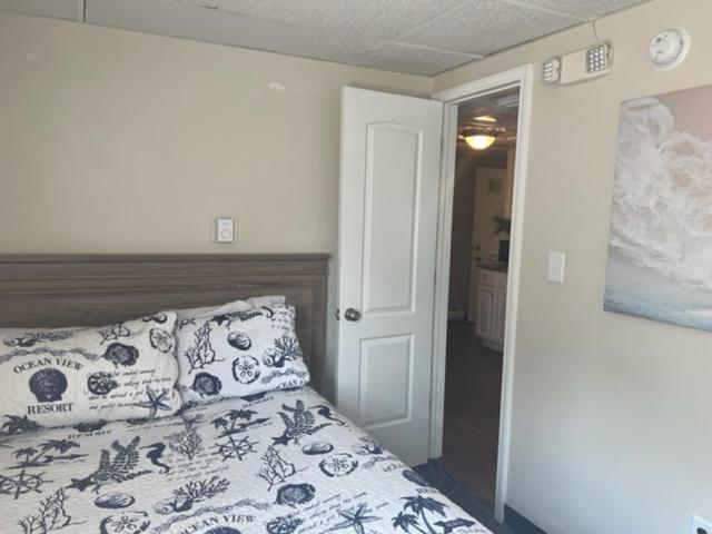 Carbone'S Beachside Guest Rooms Sylvan Beach Екстериор снимка