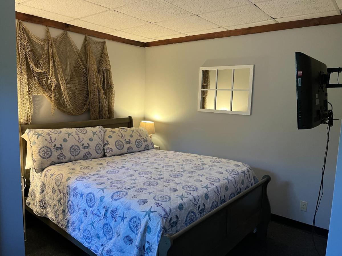 Carbone'S Beachside Guest Rooms Sylvan Beach Екстериор снимка